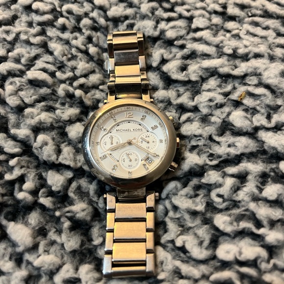 Michael kors watch - Picture 2 of 2